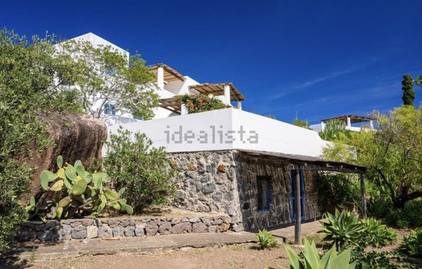 casa indipendente in vendita a Lipari