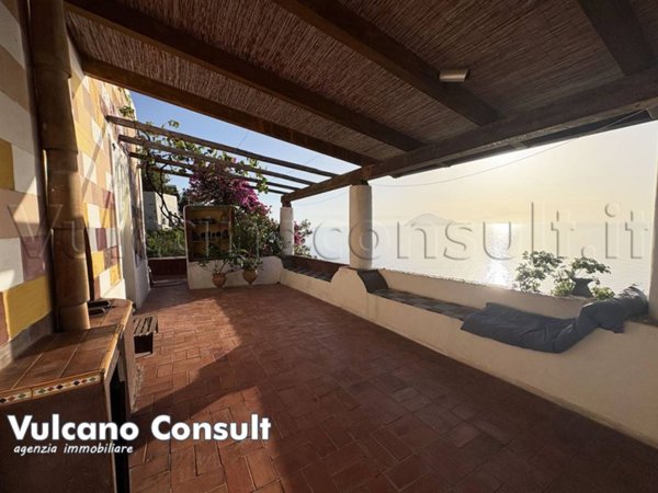 casa indipendente in vendita a Lipari