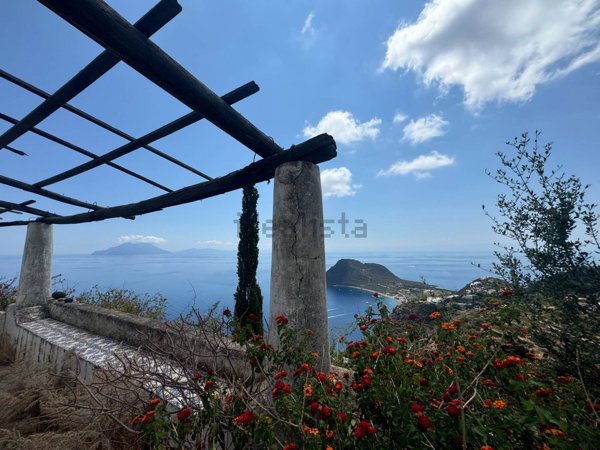appartamento in vendita a Lipari