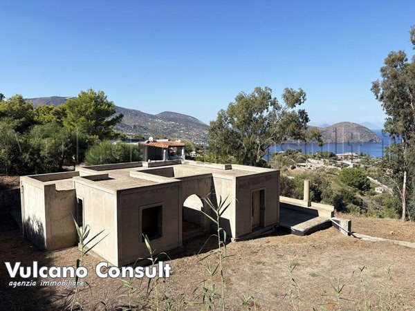 casa indipendente in vendita a Lipari