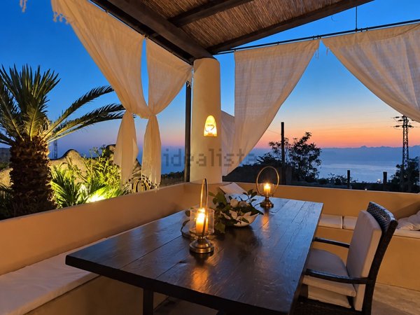 appartamento in vendita a Lipari