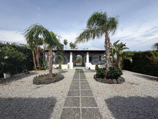 casa indipendente in vendita a Lipari
