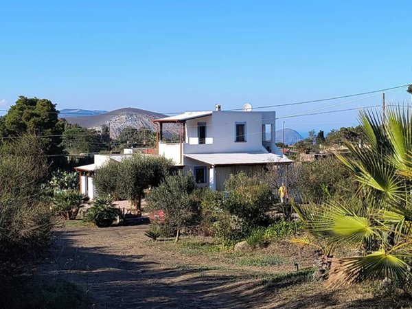 casa indipendente in vendita a Lipari