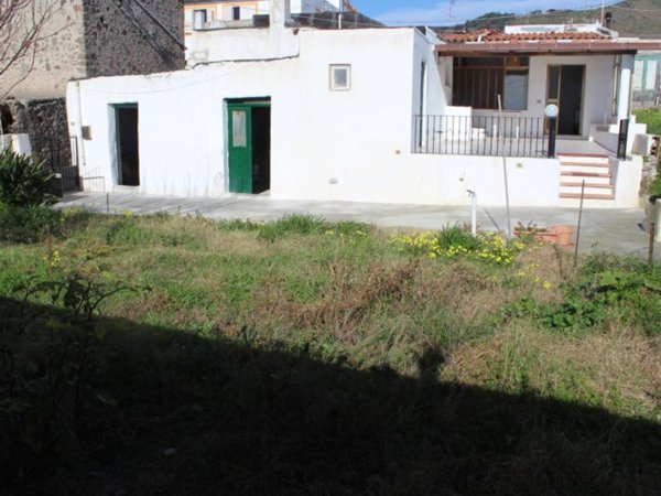 casa indipendente in vendita a Lipari