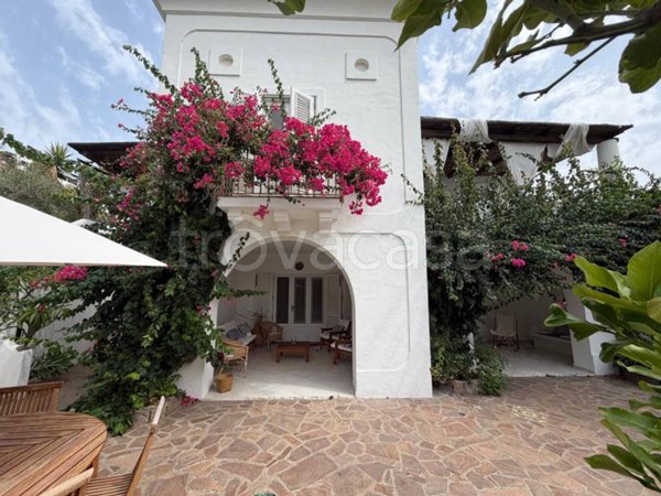 casa indipendente in vendita a Lipari