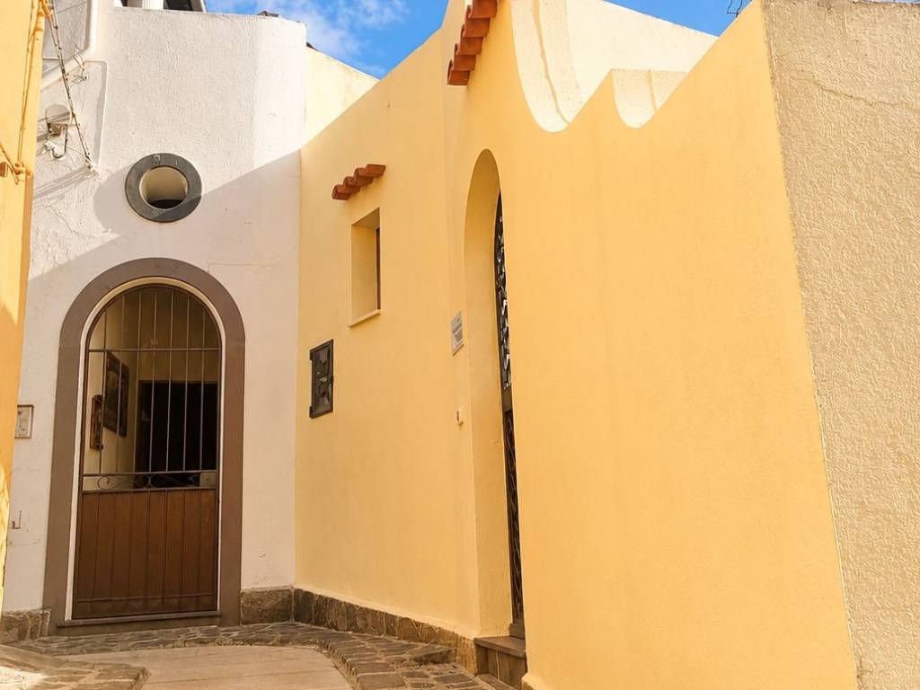 casa indipendente in vendita a Lipari