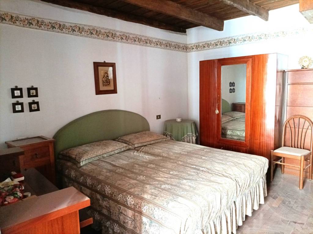 casa indipendente in vendita a Longi