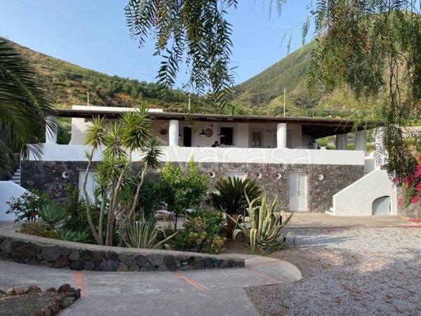 casa indipendente in vendita a Malfa