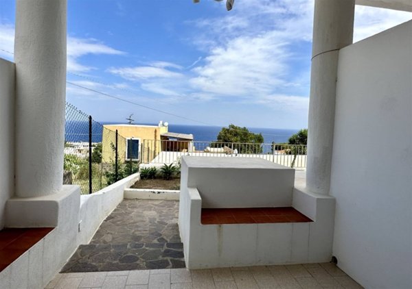 casa indipendente in vendita a Malfa