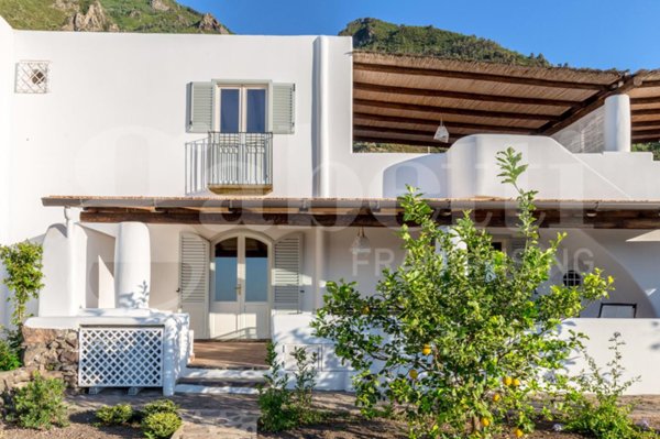 appartamento in vendita a Malfa