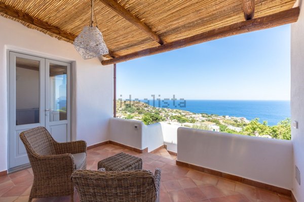 appartamento in vendita a Malfa