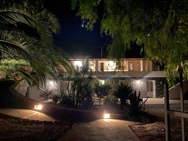 casa indipendente in vendita a Malfa