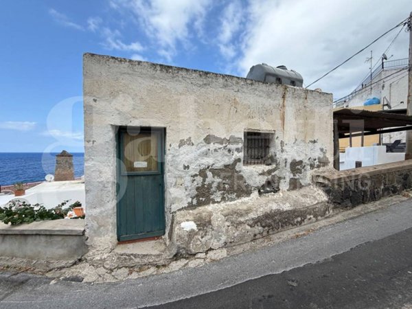 casa indipendente in vendita a Malfa