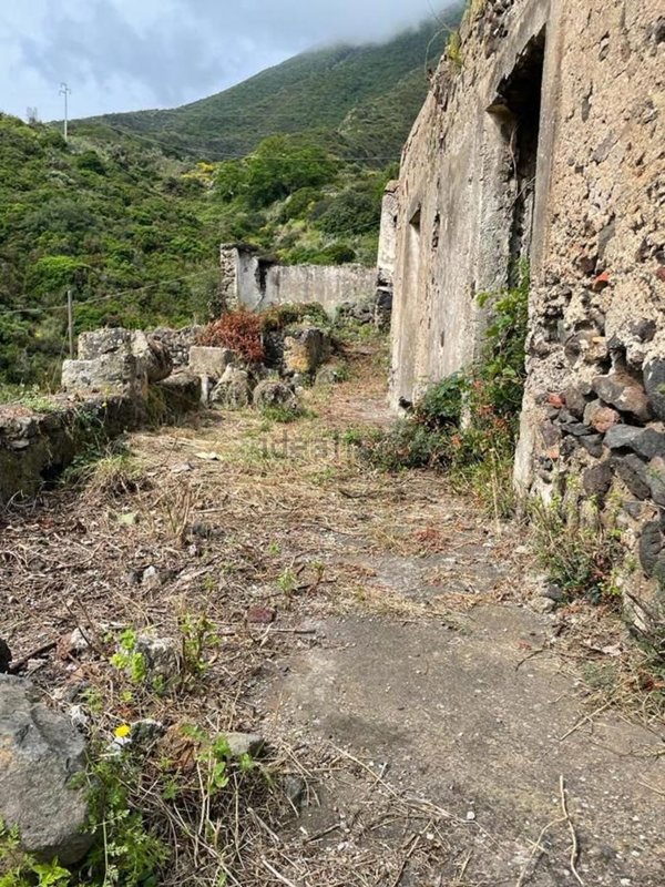 pentavano in vendita a Malfa