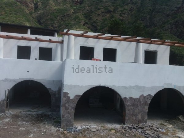 casa indipendente in vendita a Malfa in zona Pollara