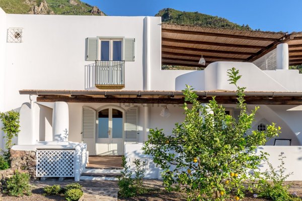 appartamento in vendita a Malfa