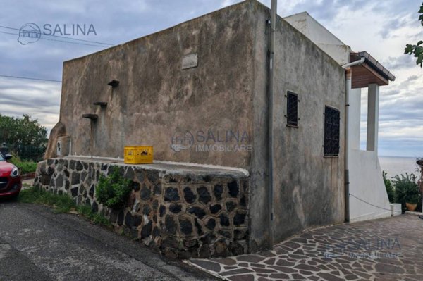 appartamento in vendita a Malfa