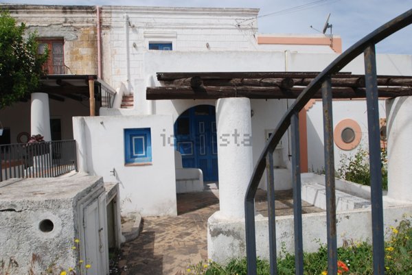 casa indipendente in vendita a Malfa