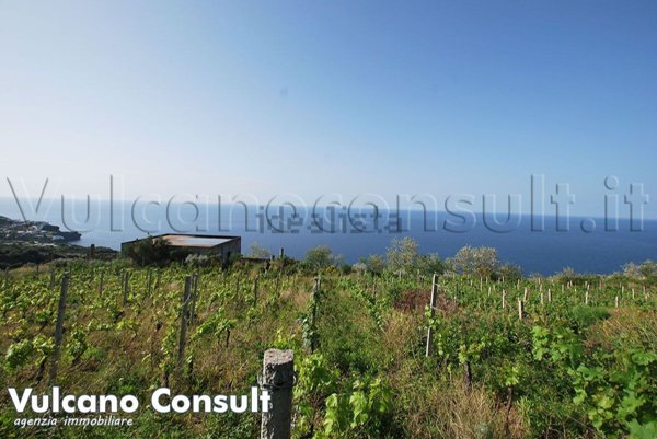 casa indipendente in vendita a Malfa in zona Capo Faro