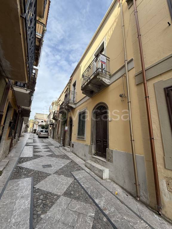 locale di sgombero in vendita a Mazzarrà Sant'Andrea