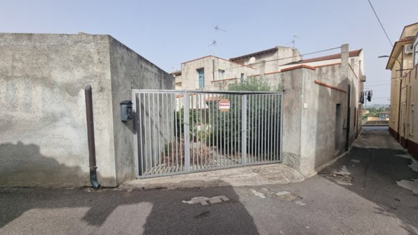 casa indipendente in vendita a Mazzarrà Sant'Andrea