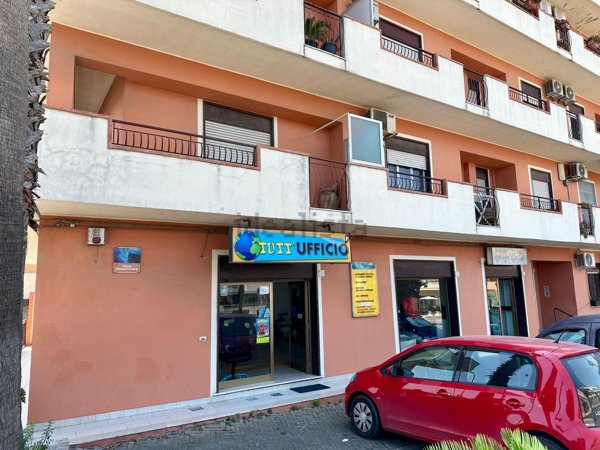 locale commerciale in vendita a Merì