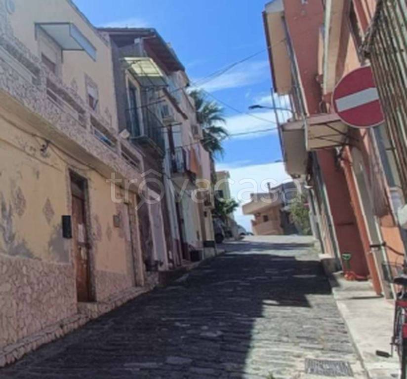 locale commerciale in vendita a Merì