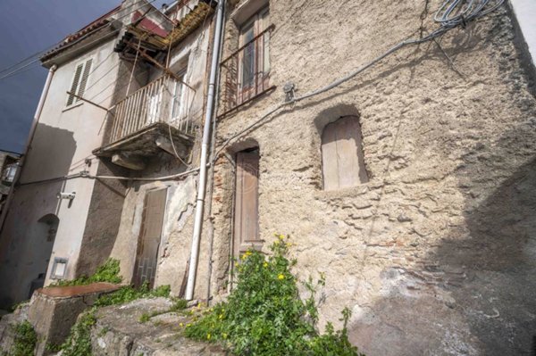 casa indipendente in vendita a Messina in zona San Filippo