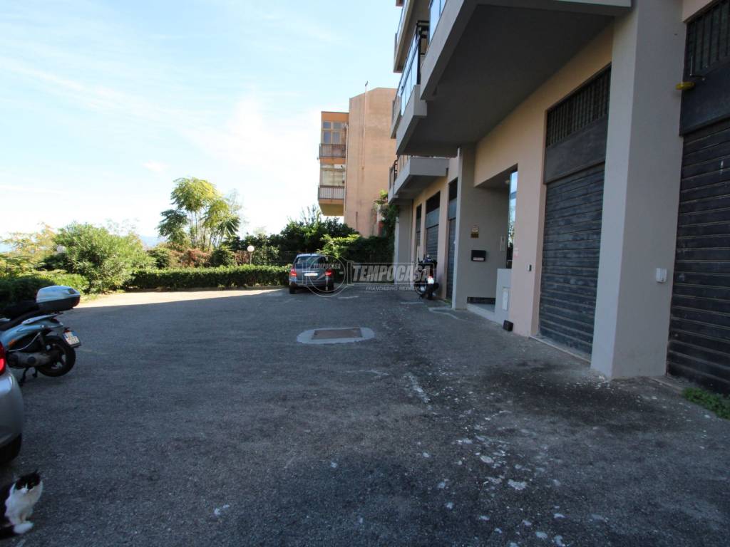 locale di sgombero in vendita a Messina