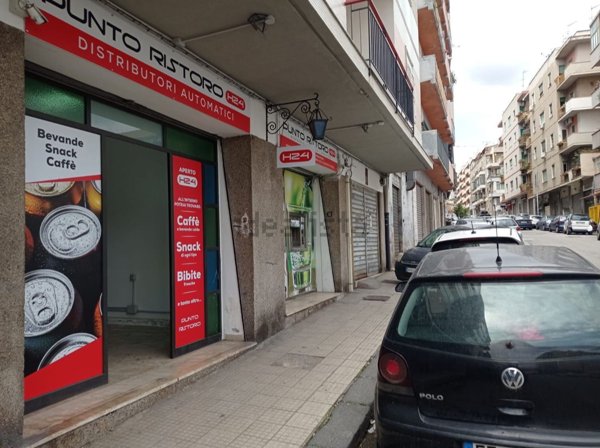 locale commerciale in vendita a Messina