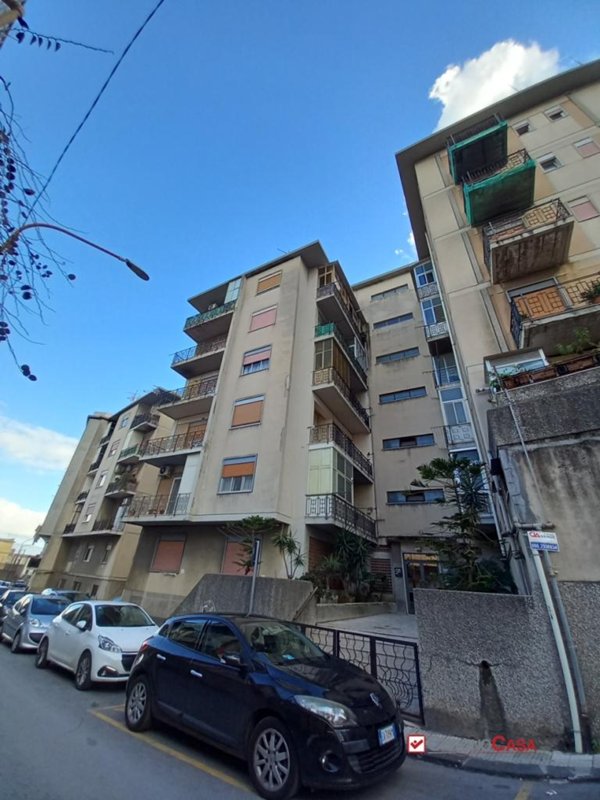 casa indipendente in vendita a Messina in zona Gazzi