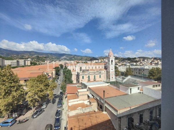 appartamento in vendita a Messina in zona Gazzi