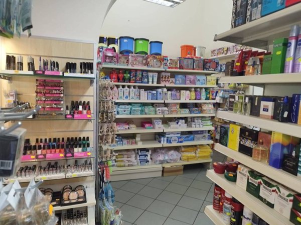 negozio in vendita a Messina in zona Centro Storico