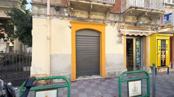 locale commerciale in vendita a Messina in zona Contesse