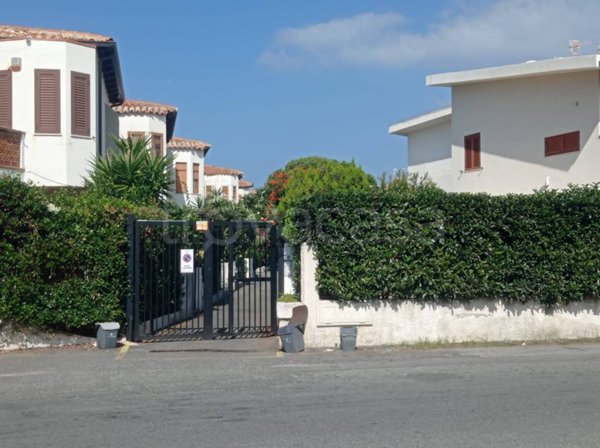 casa indipendente in vendita a Messina in zona Torre Faro