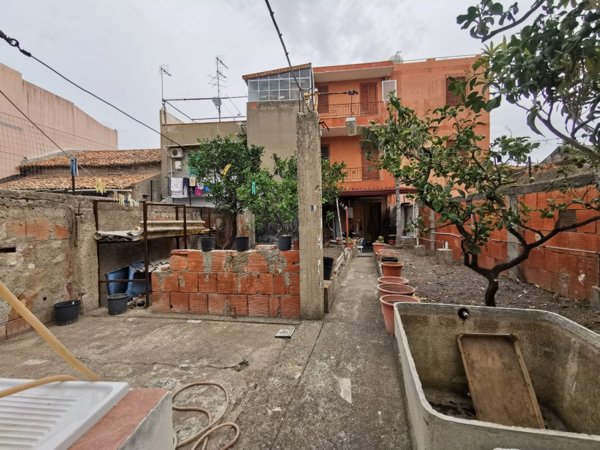 casa indipendente in vendita a Messina in zona San Filippo