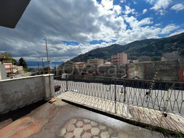 casa indipendente in vendita a Messina in zona San Filippo