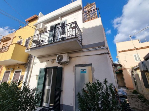 casa indipendente in vendita a Messina in zona Ganzirri