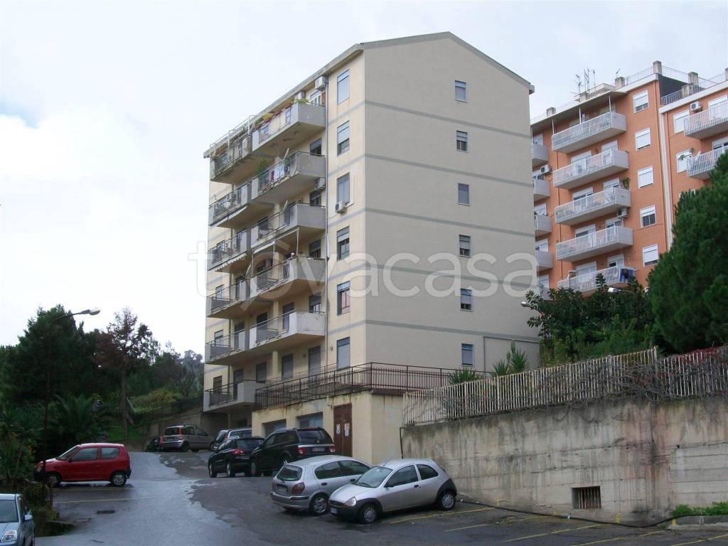 appartamento in vendita a Messina in zona Santissima Annunziata