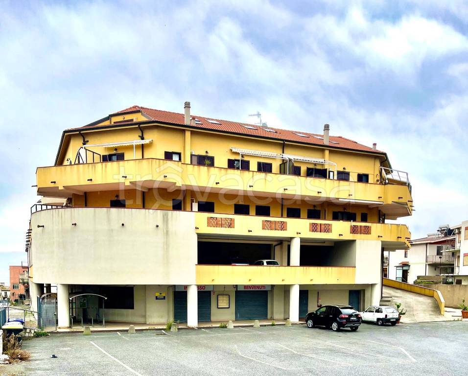 appartamento in vendita a Messina in zona Santa Lucia