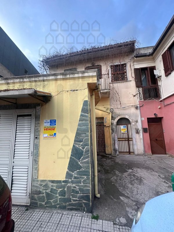 casa indipendente in vendita a Messina