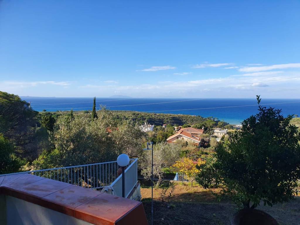 casa indipendente in vendita a Messina in zona Gesso