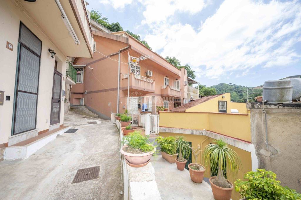 casa indipendente in vendita a Messina in zona Cumìa