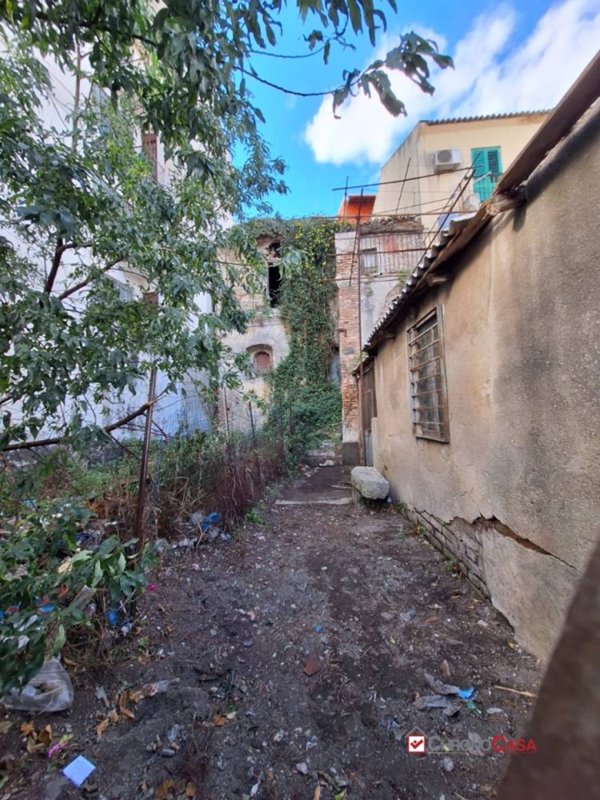 casa indipendente in vendita a Messina in zona Bordonaro