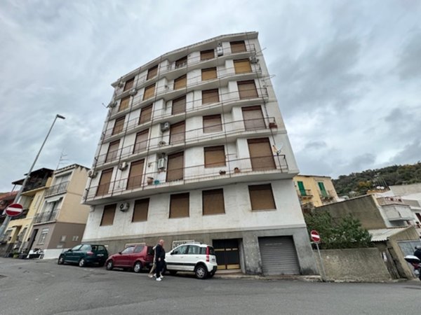 appartamento in vendita a Messina in zona San Filippo