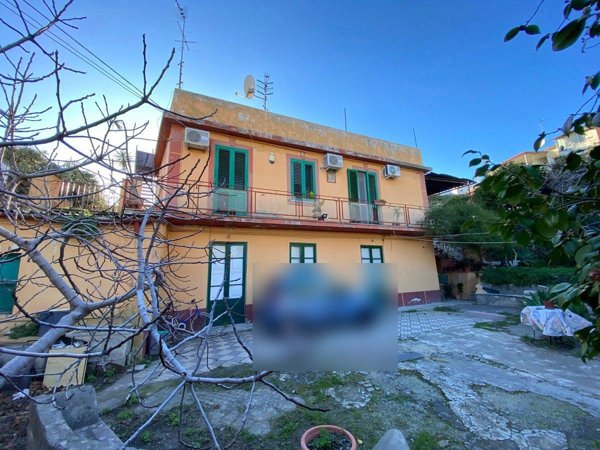 casa indipendente in vendita a Messina in zona Contesse