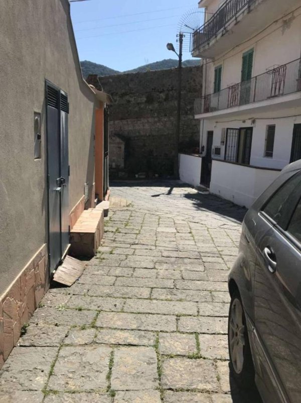 casa indipendente in vendita a Messina in zona San Filippo
