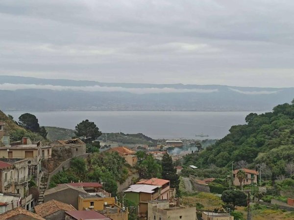 casa indipendente in vendita a Messina in zona San Filippo