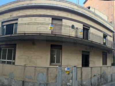 casa indipendente in vendita a Messina in zona Gazzi