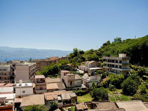 appartamento in vendita a Messina in zona Santissima Annunziata